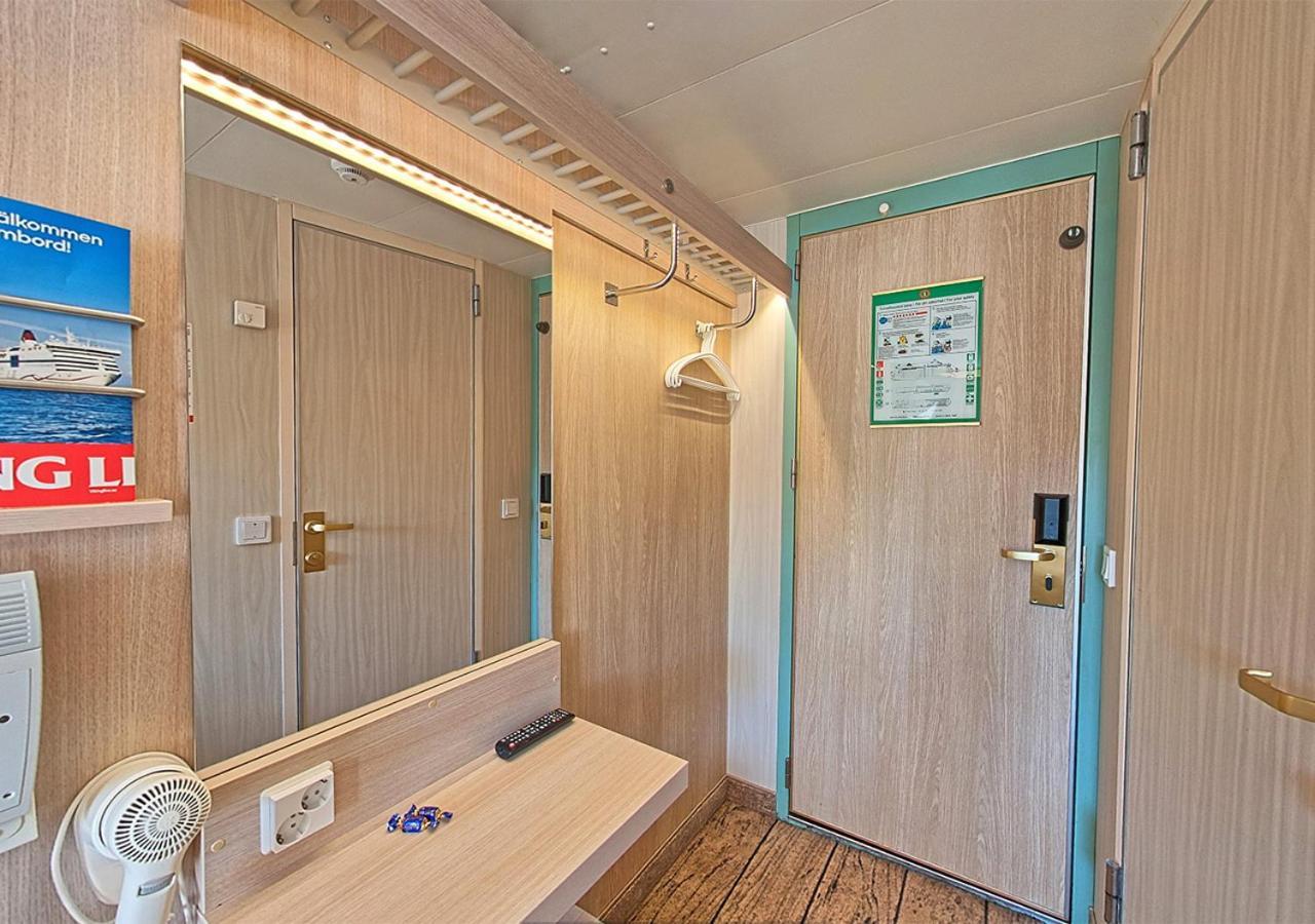 ホテル Viking Line Ferry Viking Cinderella - 2-Night Cruise Stockholm-Helsinki-ストックホルム 部屋 写真