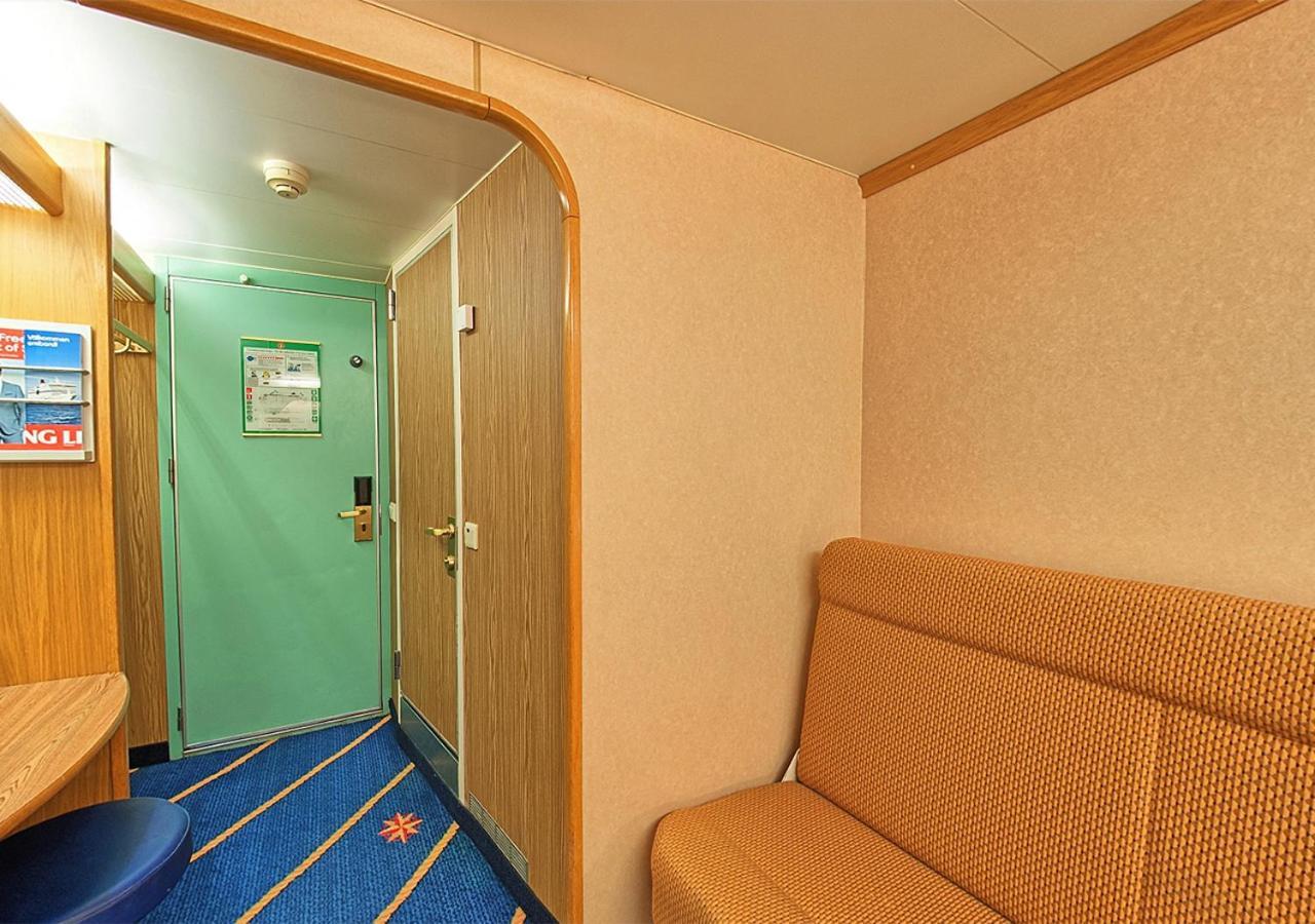 ホテル Viking Line Ferry Viking Cinderella - 2-Night Cruise Stockholm-Helsinki-ストックホルム 部屋 写真